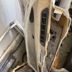 BMW  3' E30 Rear window shelf sun blind