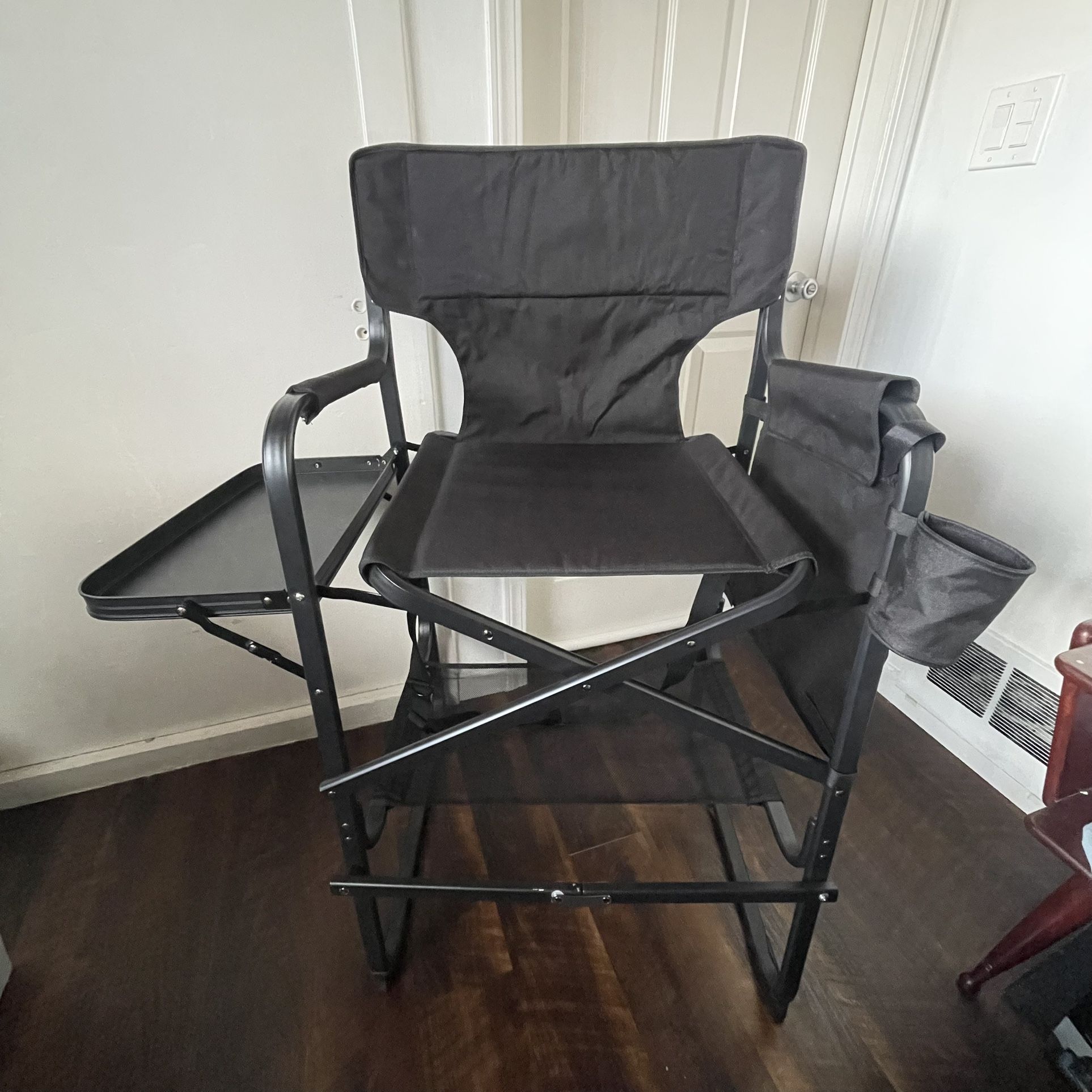 MONDA STUDIO – Director Chair W/ Side Table