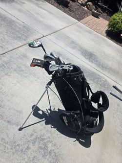 Wilson Golf Bag w/ Ping Putter & Shamrock Irons
