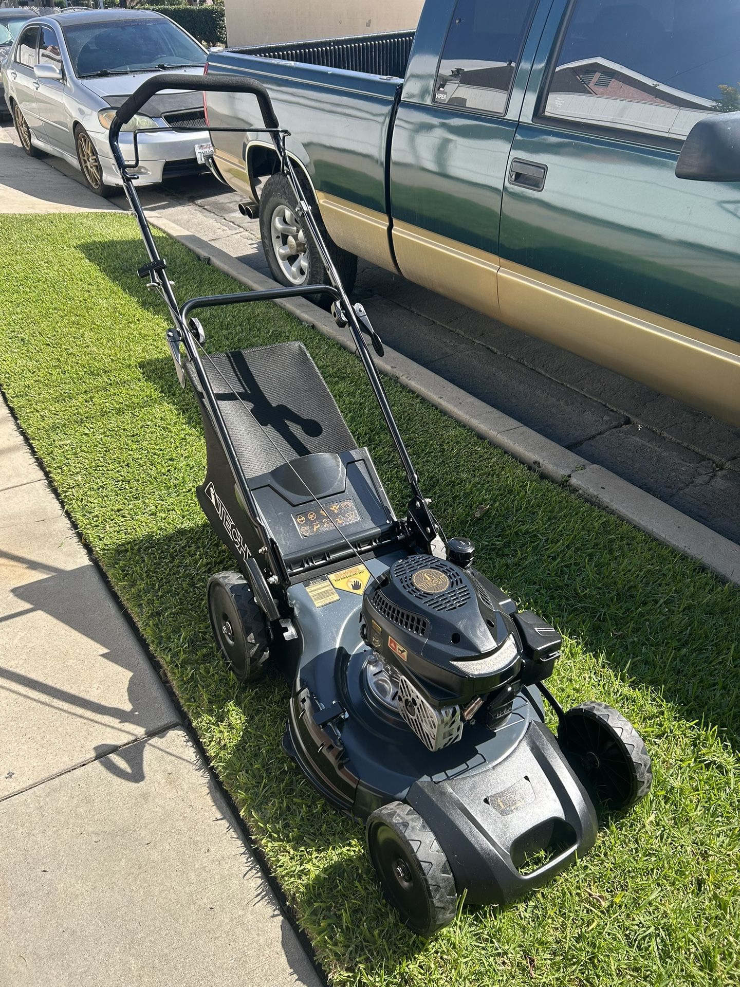 iTech Push Lawn Mower