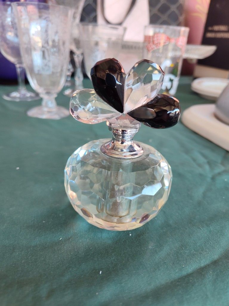 Beautiful Black & Clear Crystal Perfume Bottle