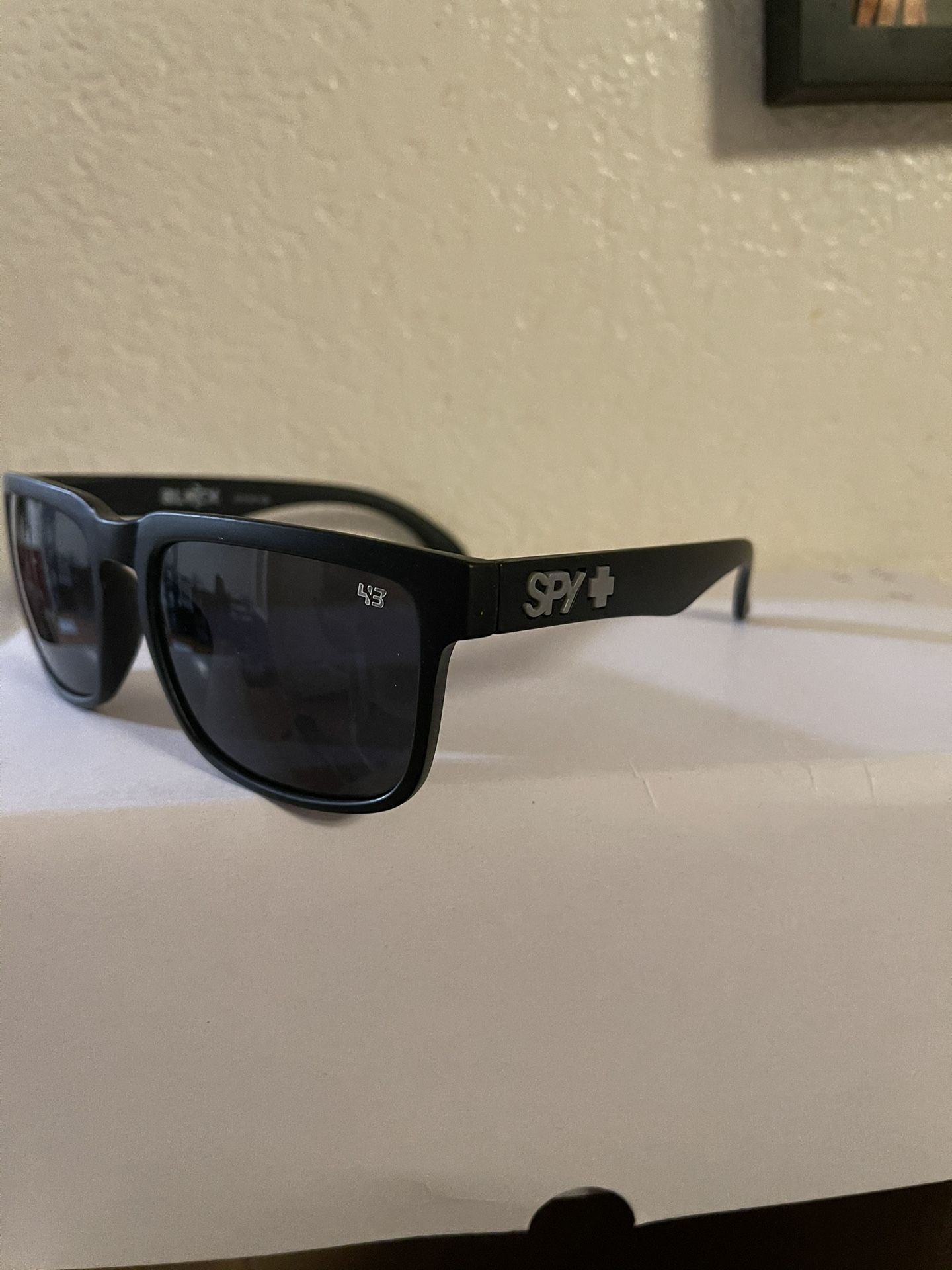 Black SPYS
