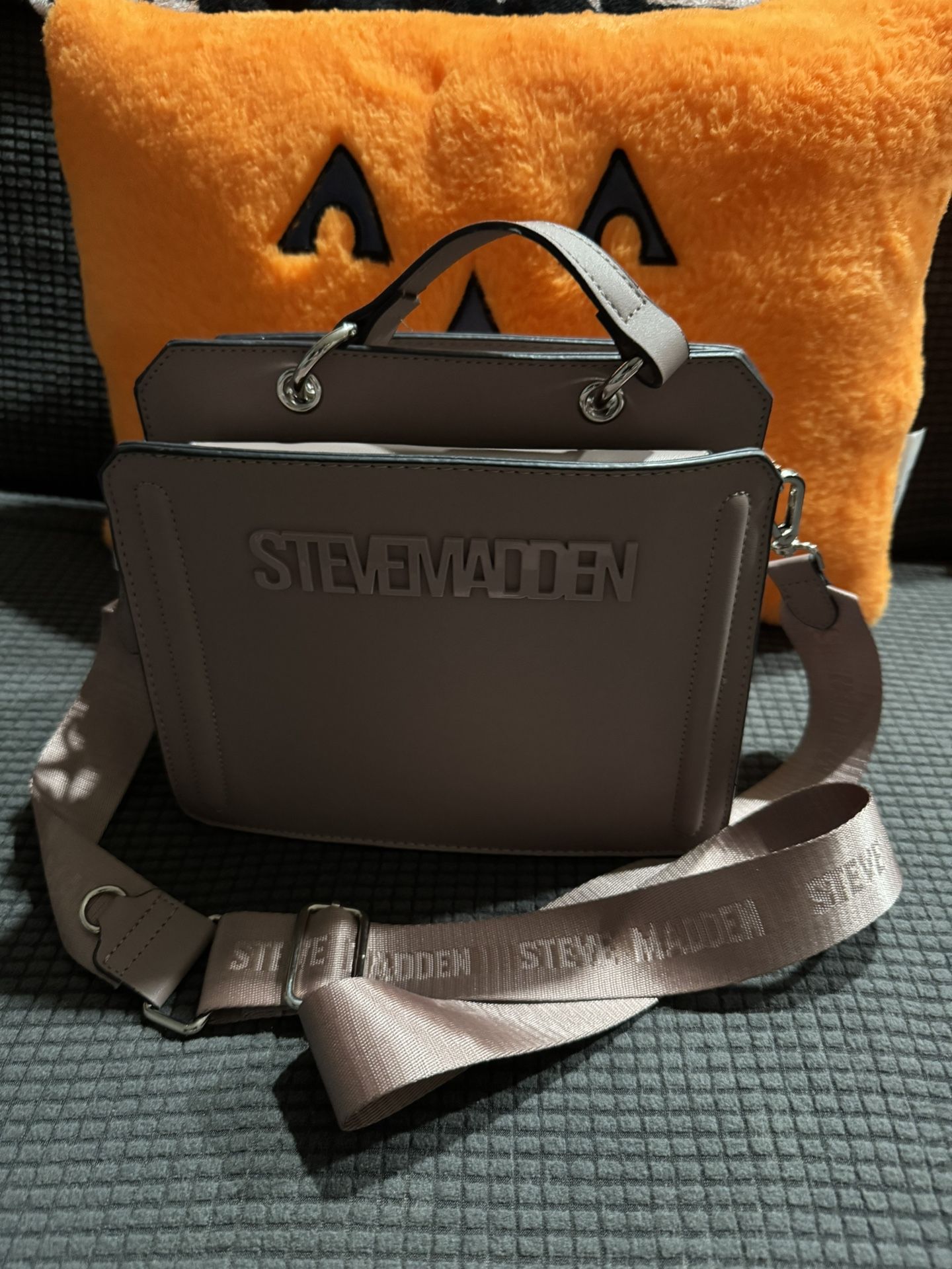 $20 Steve Madden Purse