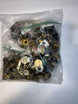 500 Pins Lot