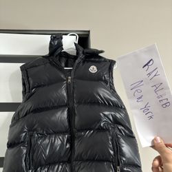 Moncler Bormes down Vest