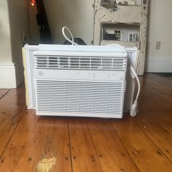 GE Air Conditioner - Window Unit - 8000 BTUs 