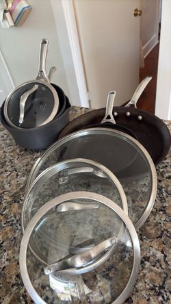 Calphalon 10-Piece Cookware Set with Glass Lids