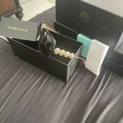 Sunglasses 
