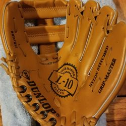 DUNLOP L-10 PITCHERS MITT