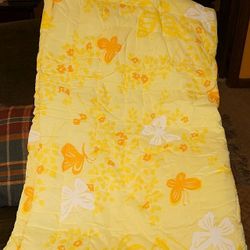 New Full Size Quilted Comforted 
