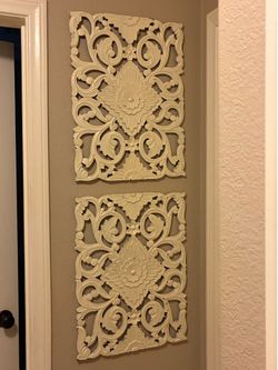 Wall decor needs to go