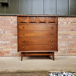 Mid Century Modern Broyhill Brasilia Walnut 5 Drawer Highboy Dresser Vintage