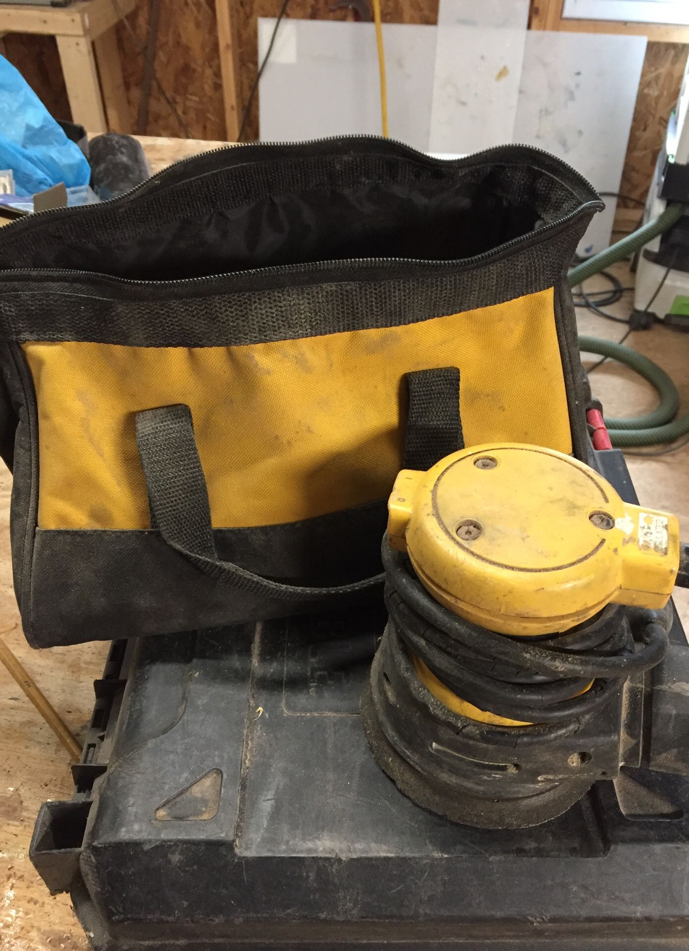 Dewalt