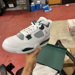 Air Jordan 4 retro