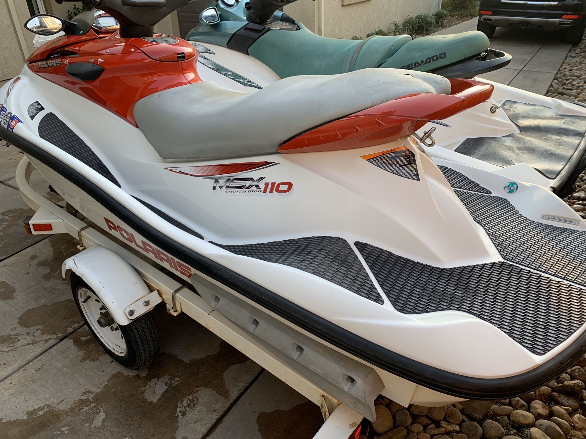 2001 Seadoo 2004 Polaris jet ski with trailer