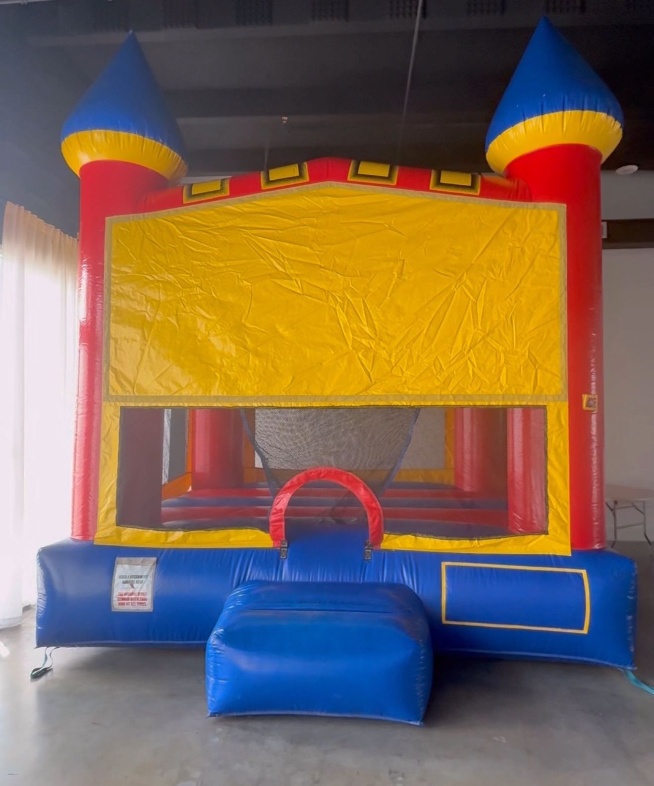 Bounce House / Brinca Brinca For Sale