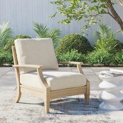 Ashley Clare View Outdoor Lounge Chair