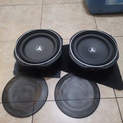 Pair of 10" 10TW1-4 JL Audio Subwoofers in excellent shape