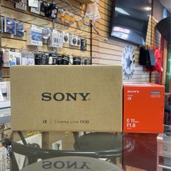 Sony FX30 With Sony E 11mm F1.8 