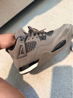 Boys jordan 4’a