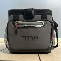 24 CAN ZIPPERLESS HARDBODY COOLER