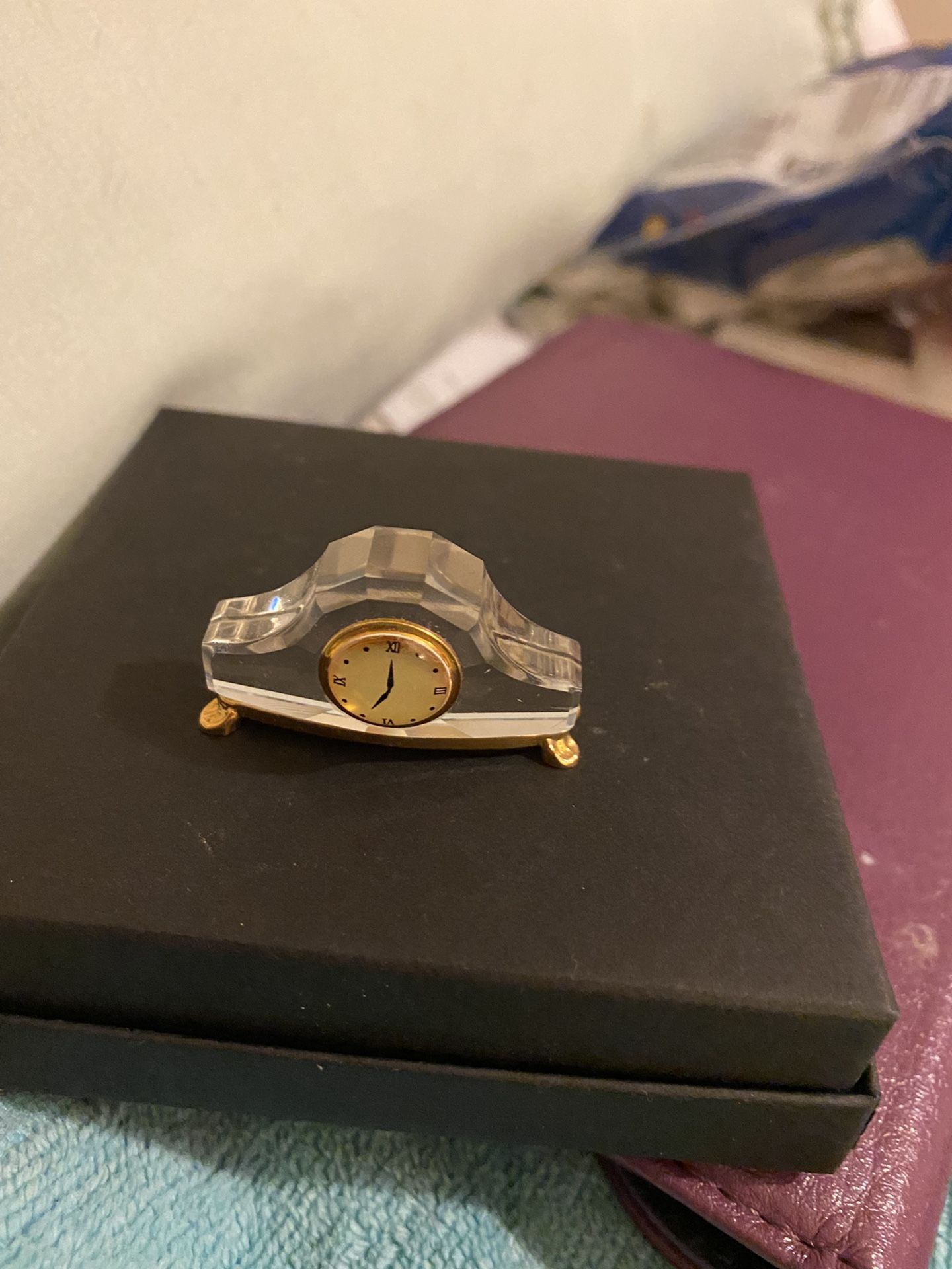 Beautiful Authentic Swarovski Memories Miniature Mantle Clock