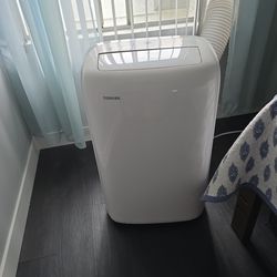 AC - Air Conditioner - Toshiba -