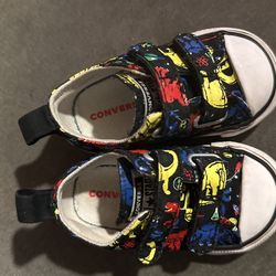 Converse Dinosaur
