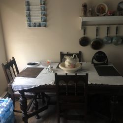 Dinning Room Table And Buffet Antique 