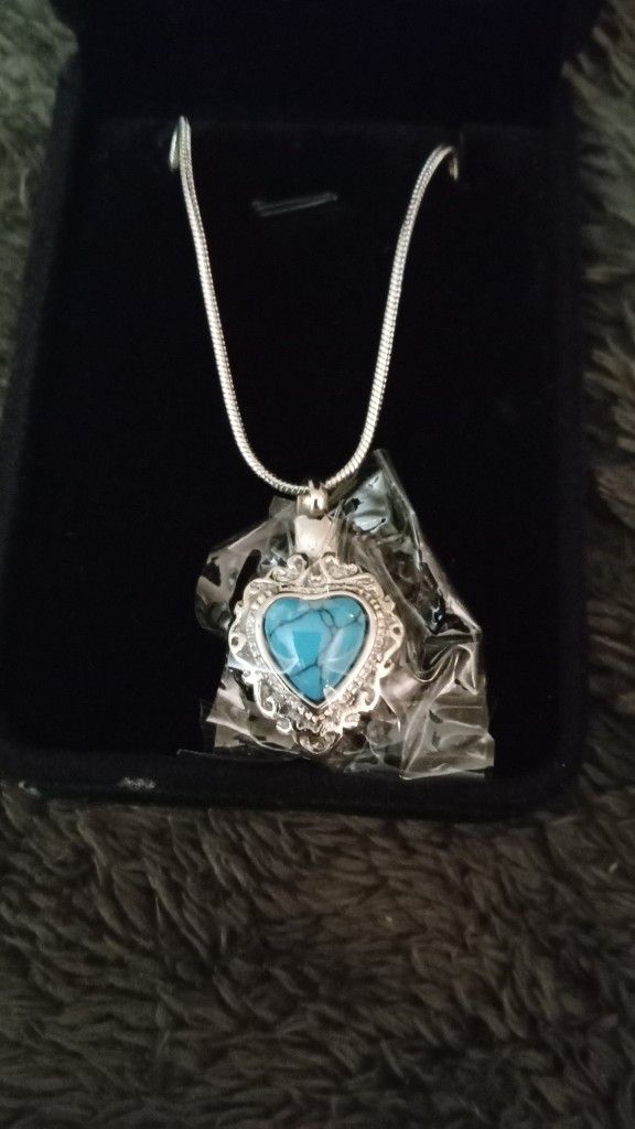 Anavia Cremation Turquoise Heart Necklace