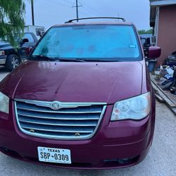 2010 Chrysler Town & Country