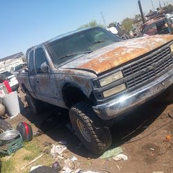 94 Chevy Silverado Lifted On 35s