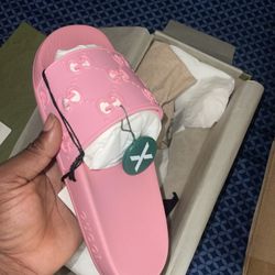 Gucci Pink Rubber Slide Size 8 Women’s 