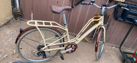 Nice ladies bike by Giant