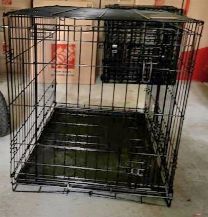 Foldable Metal Pet Crate and Pen_Plastic tray included..Crate measures 22x24x36 and Pen is 32ft..