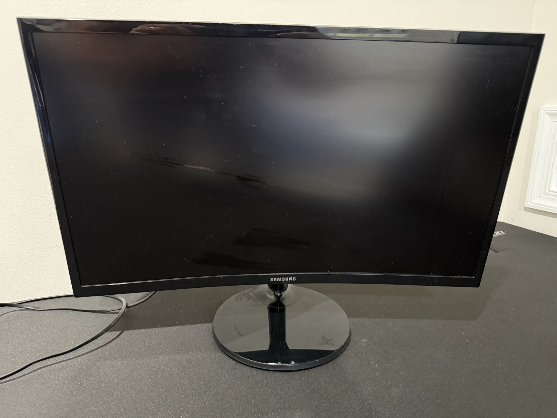 Samsung 27" CF390 Full HD LED-LCD Curved Monitor, Black