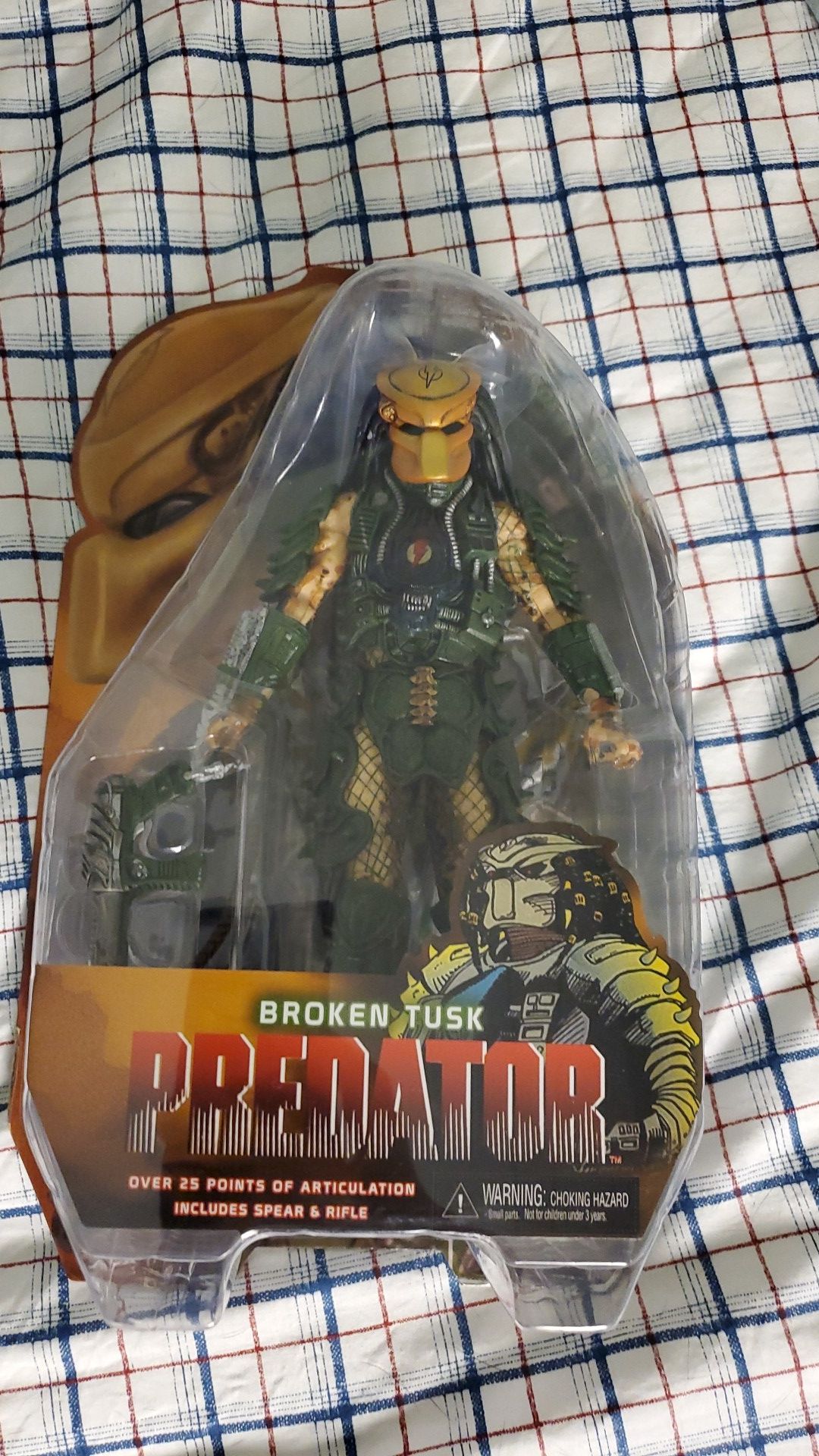 Neca broken tusk predator