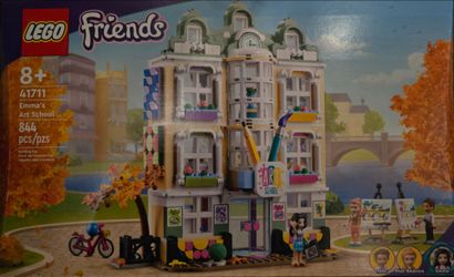 LEGO Friends Emma's Art School