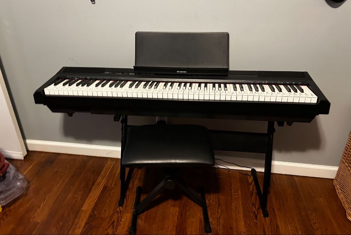 Like New Condition- 88 Key Semi Weighted Key Board