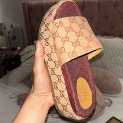Gucci Plataform Slides 