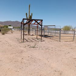 Shader (Wood) 8' X 8' X 8' With 1' Pitch In Front 9' Make Offer!