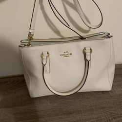 Coach Purse / Bag Like New 