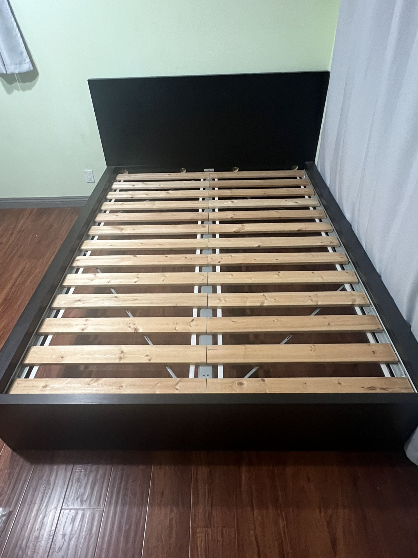Queen Beb Frame IKEA Black