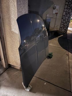 2005 Nissan 350z Hood DE