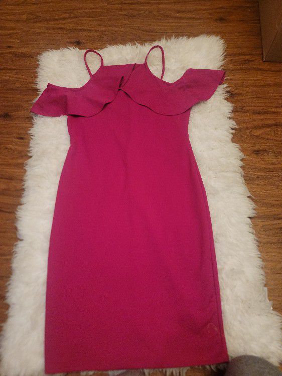 HUGE SALE 🔥 🔥 🔥 🔥 cute pink midi dress medium 