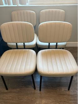 Set of 4 Chairs