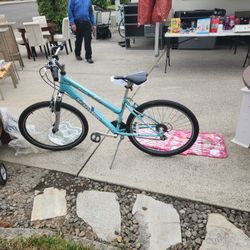 Women's Schwinn Mirada Bike