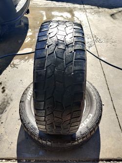 Pair of used 275-65-18 tires