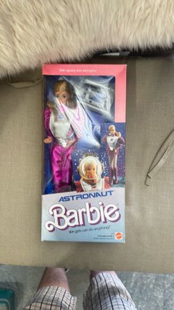 Barbie astronaut