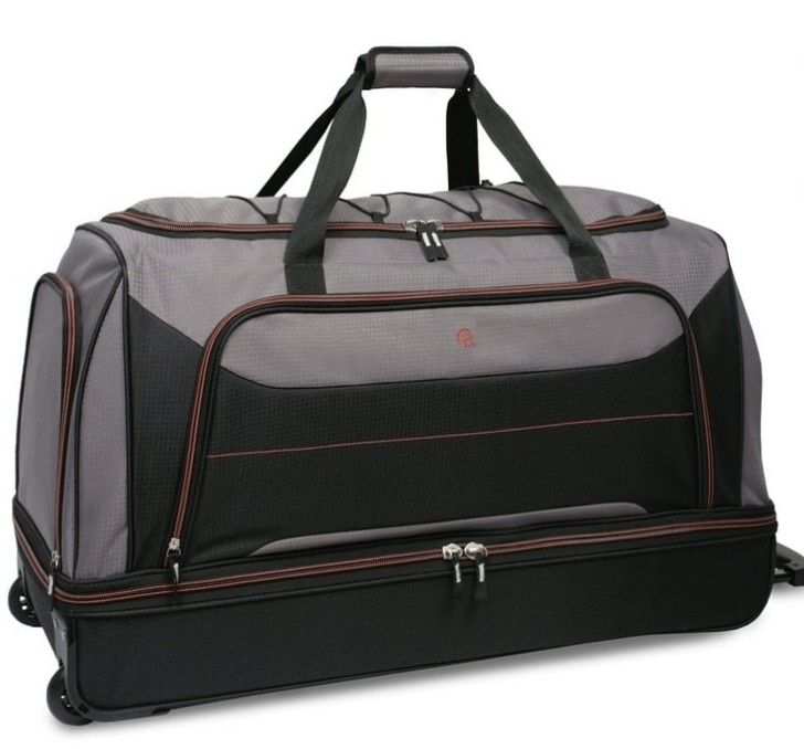 duffle bag/luggage